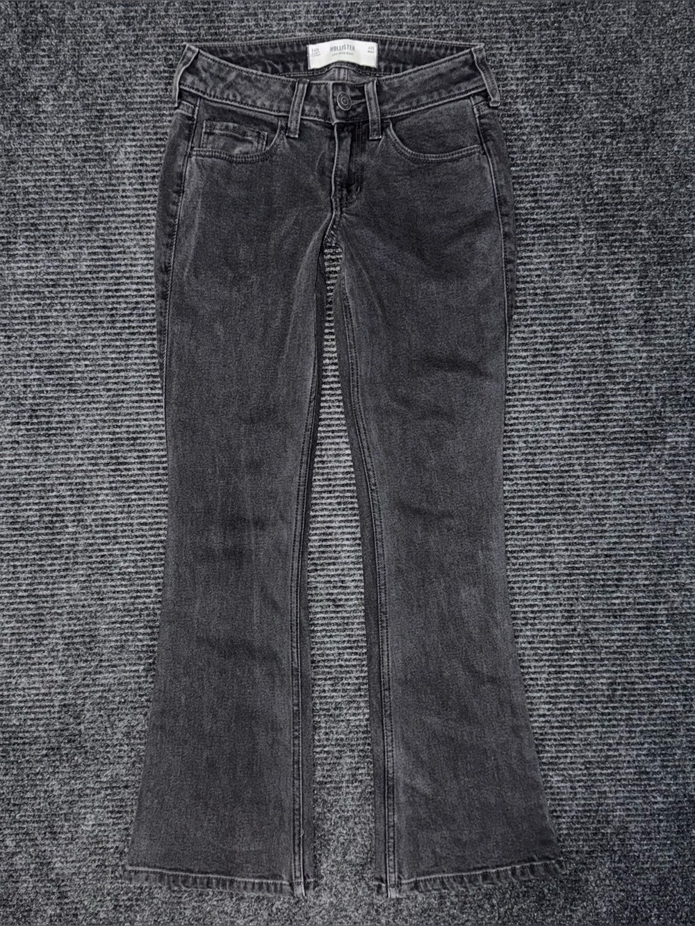 Hollister Low Rise Boot Cut Jeans Sz 000 / 23 x 29 SHORT Black Denim